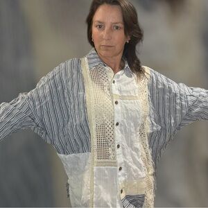 Gimmicks by BKE Blue and White Striped Blouse with Lace